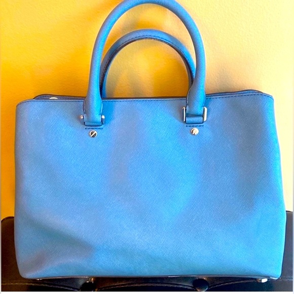 MICHAEL KORS Saffiano Leather Bag, EUC - Picture 2 of 11